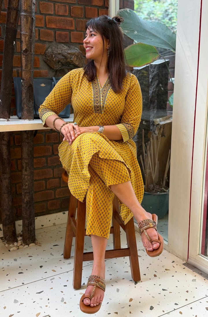 DHOOP Cotton Printed Kurta Set Of 2
