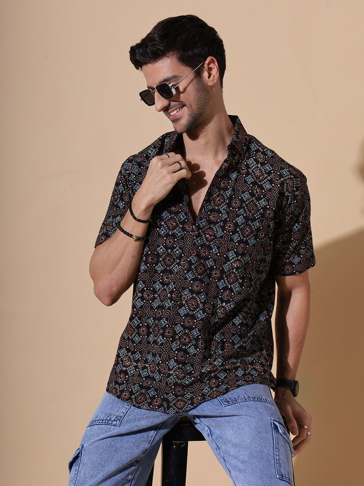 Sindhu Ajrakh Half Sleeve Artisan Print Shirt in Black for Men