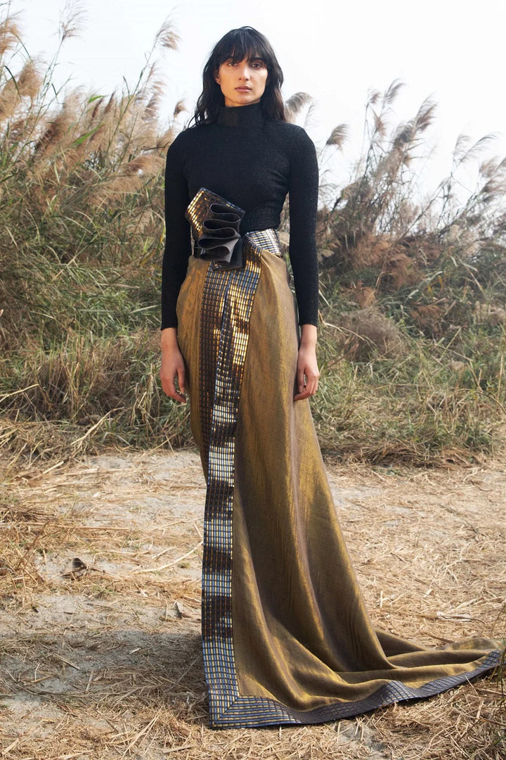 Sachi Bhasin In Qaasid by Amit Agarwal, 40x80