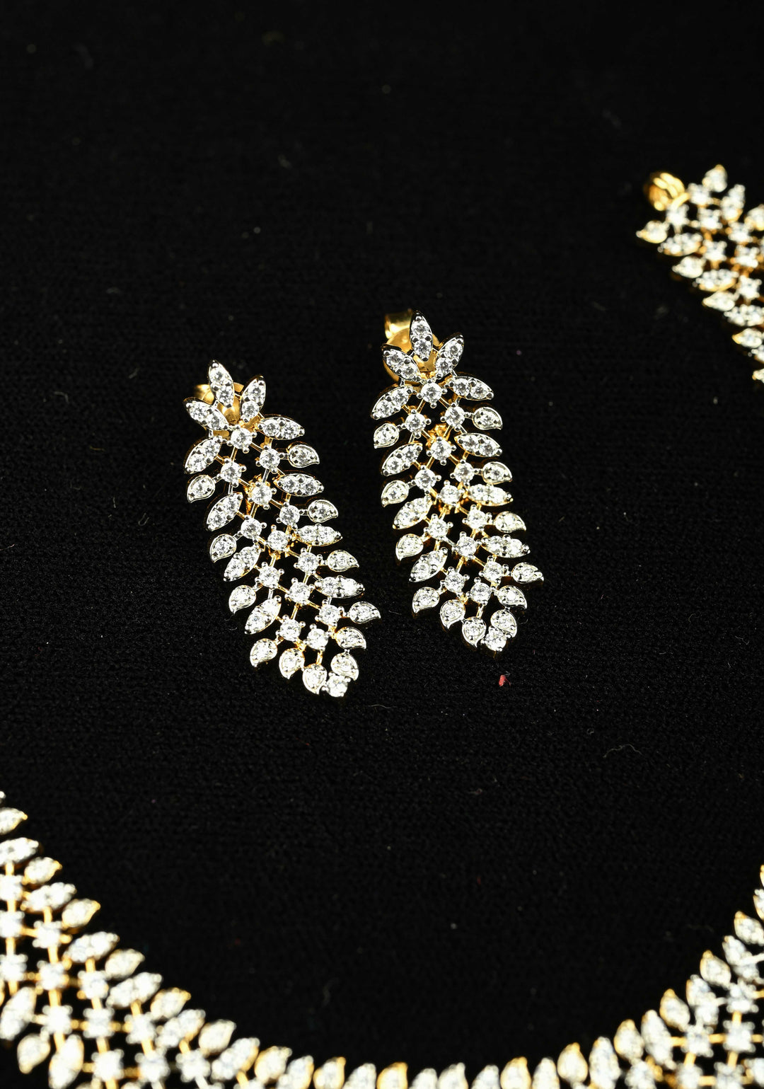 92.5 Silver, 24 Kt Gold Plated Lightweight Leaf design Short Necklace Set
