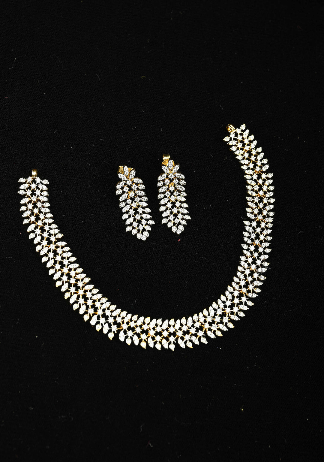 92.5 Silver, 24 Kt Gold Plated Lightweight Leaf design Short Necklace Set