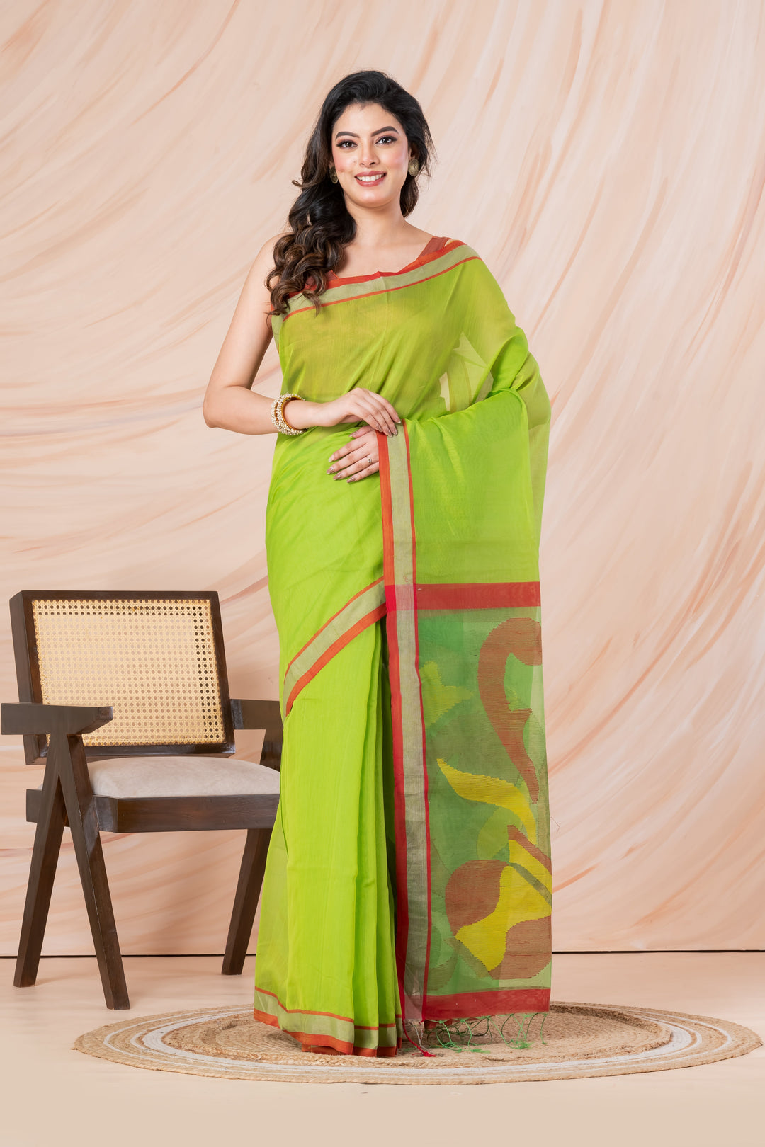 Parrot green handloom cotton-silk, jamdani pallu | SHOBITAM