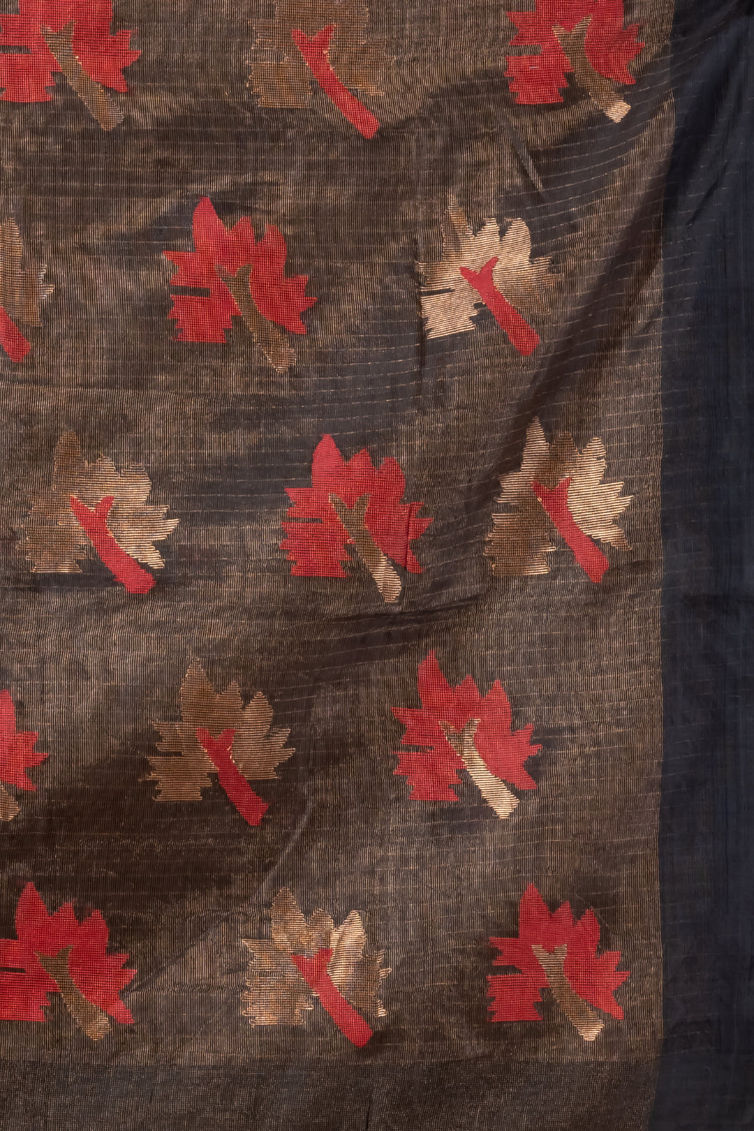 Handspun tussar saree with jamdani pallu. | SILK MARK CERTIFIED | SHOBITAM