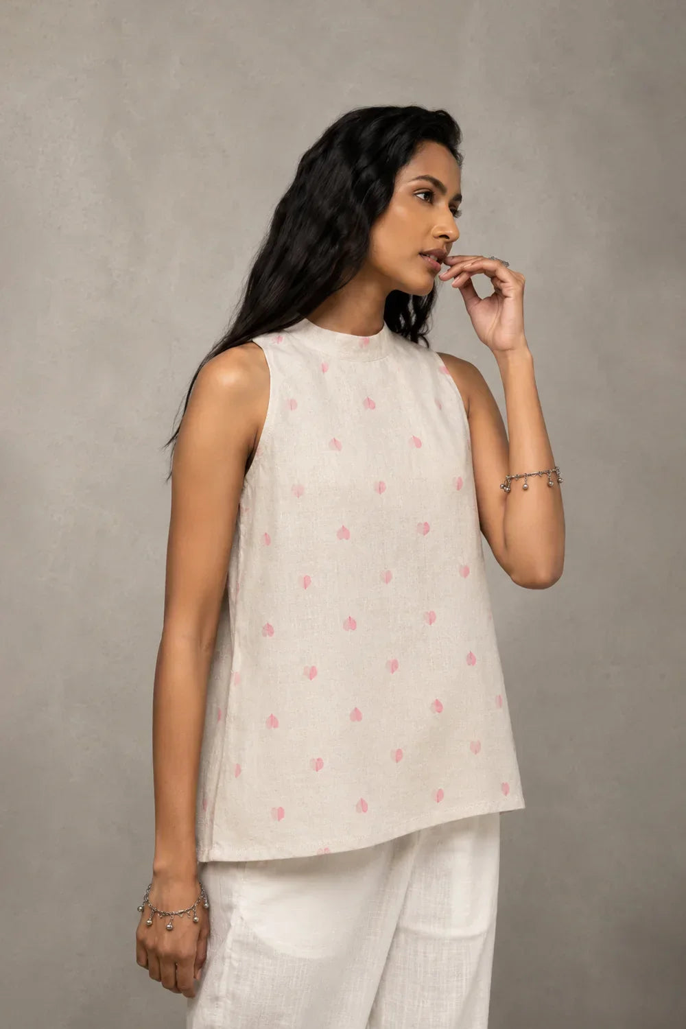 Off White Heart Woven Halter Top | SHOBITAM