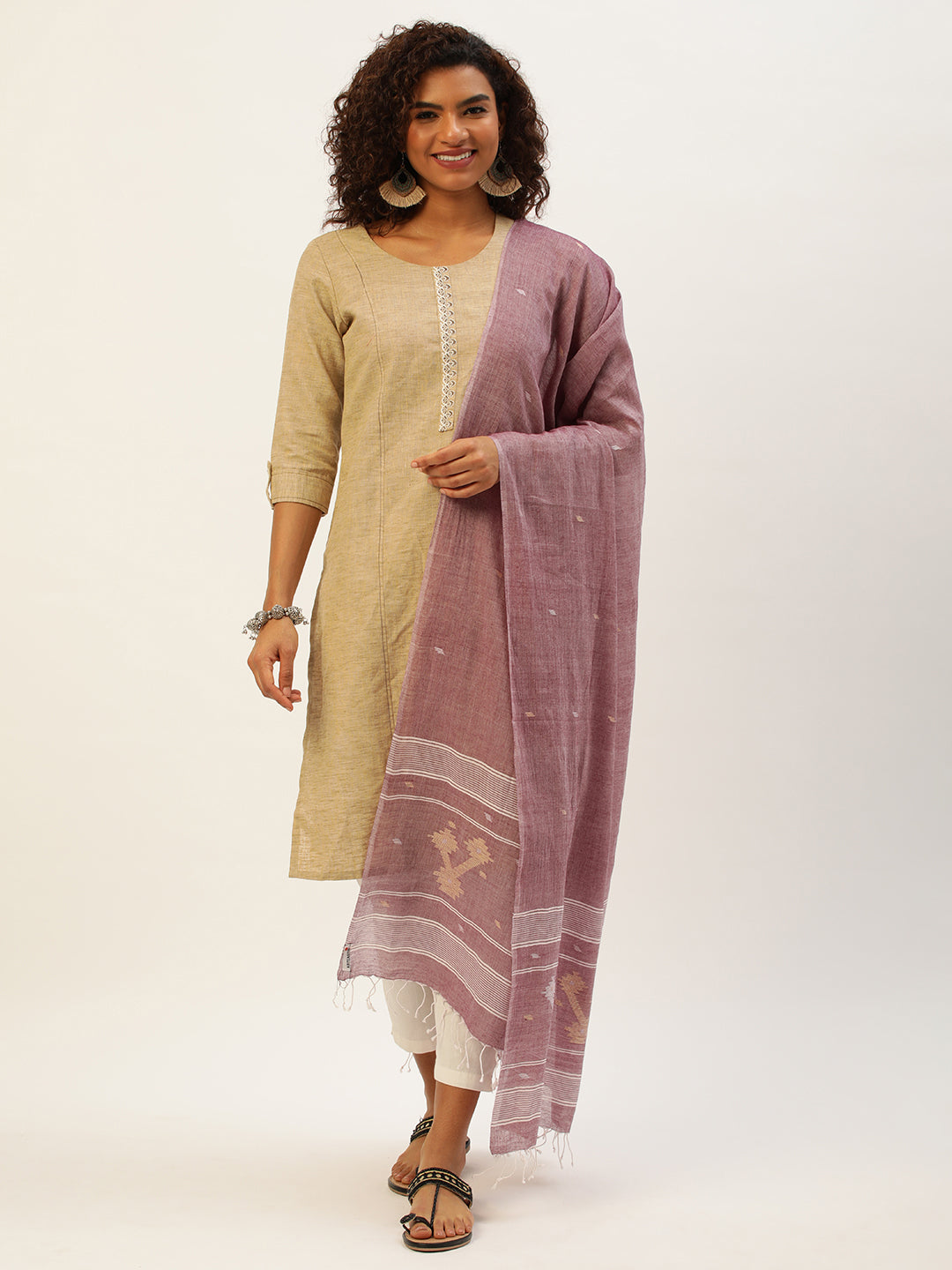 Dusty Pink Jamdani Mul Cotton Dupatta | SHOBITAM