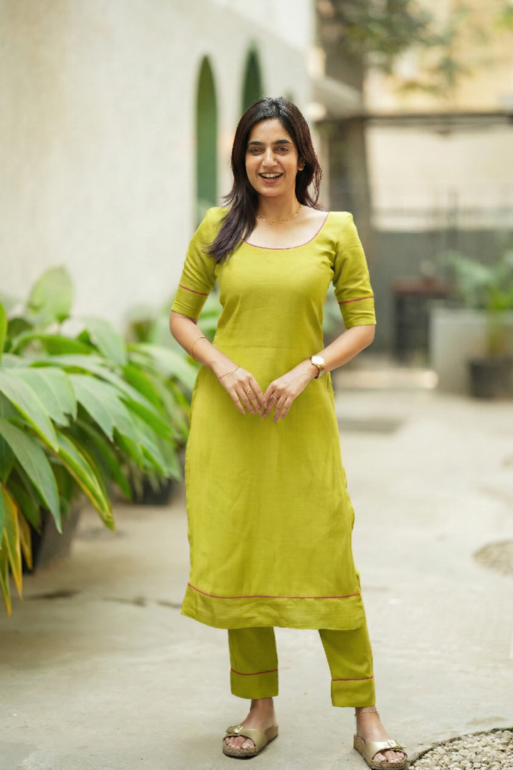 Raha Lime Green Kurti Set (Set of 2) | SHOBITAM