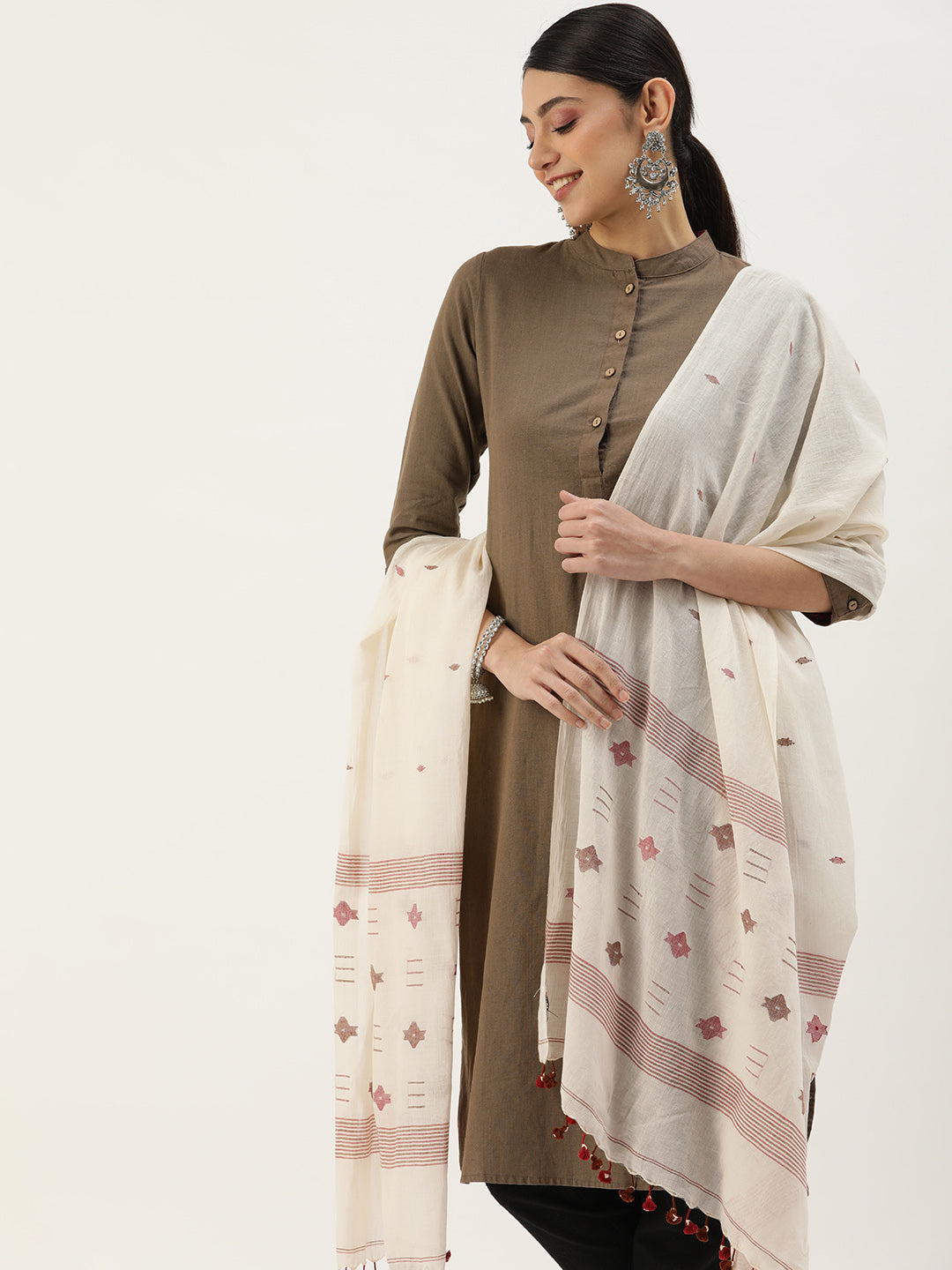 Handcrafted Jamdani Cotton Dupatta with tassels- NEW! | SHOBITAM
