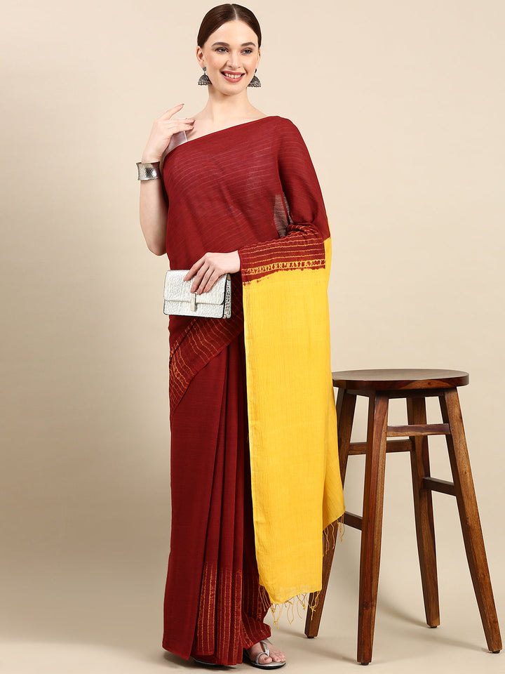 Maroon Hand Woven Shibori Cotton Saree With Yellow Pallu