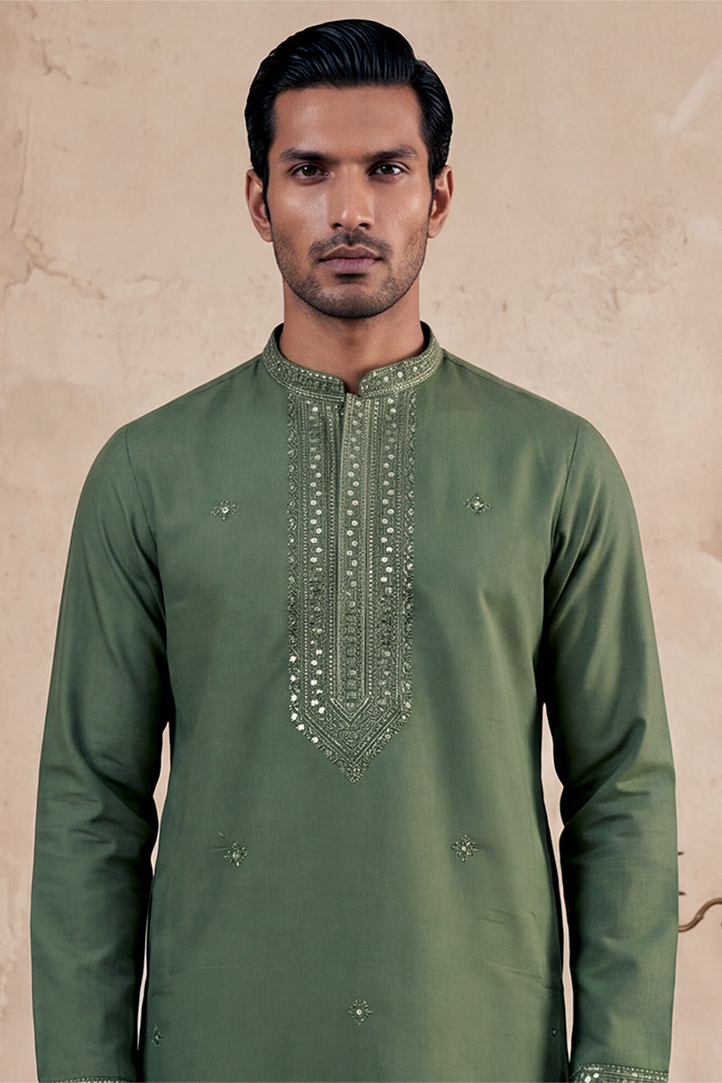 Mens Green Silk Blend Solid Emboidered Sequins Kurta With Trouser | SHOBITAM