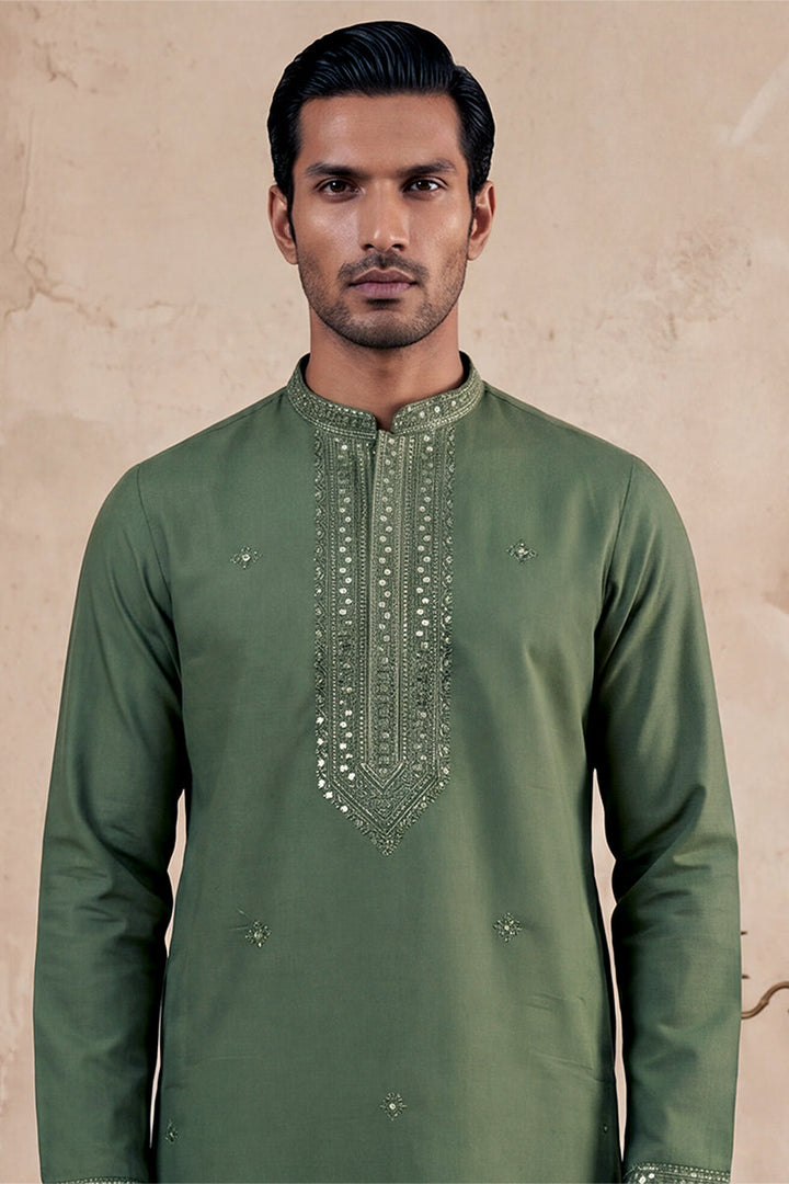Mens Green Silk Blend Solid Emboidered Sequins Kurta With Trouser | SHOBITAM