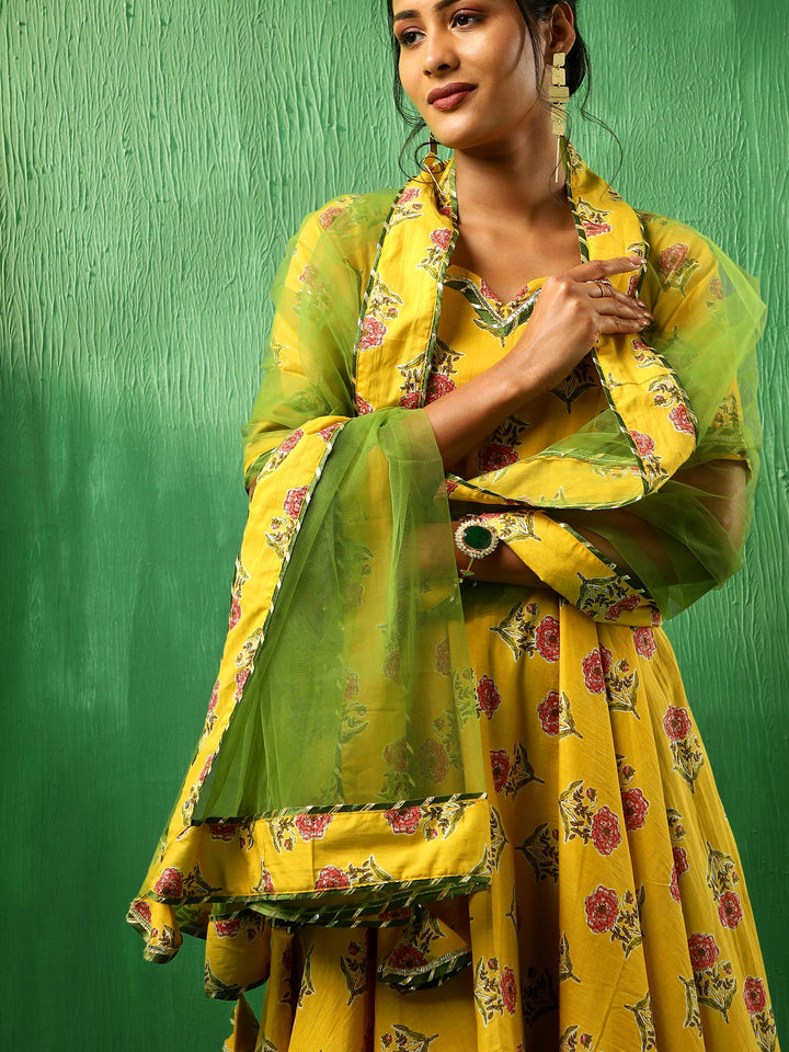 ADAA YELLOW COTTON ANARKALI SET | SHOBITAM
