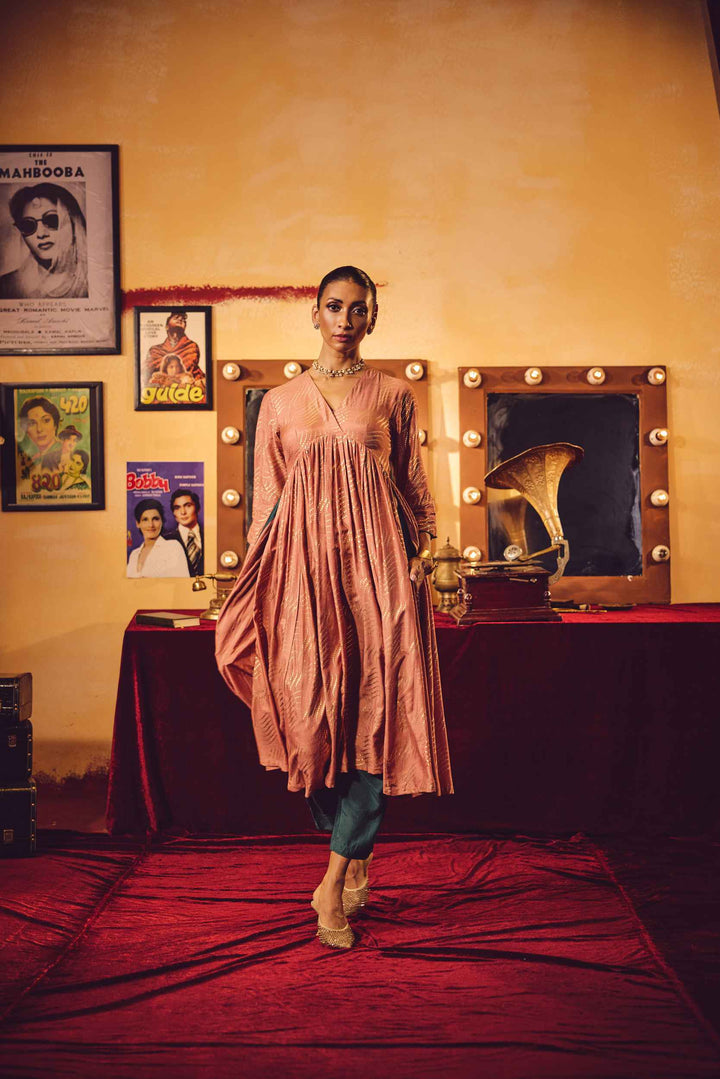 Peach Gold Foil Print Muslin Silk Anarkali High-Slit Kurta Set | SHOBITAM