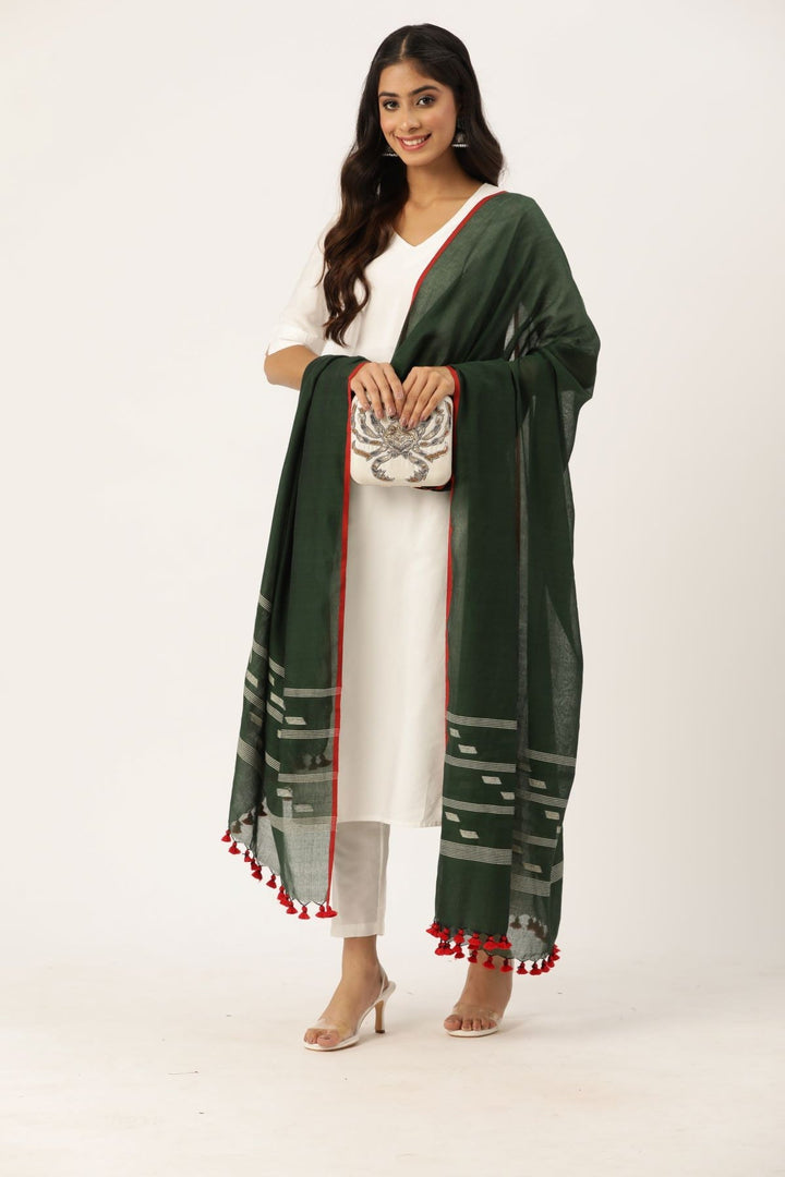 Handwoven Jamdani Mul Cotton Dupatta with tassels | SHOBITAM