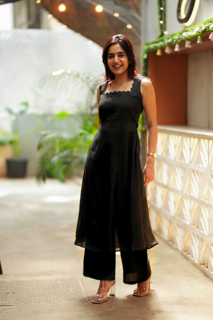 Aarna Black Kurta Set (Set of 2) | SHOBITAM