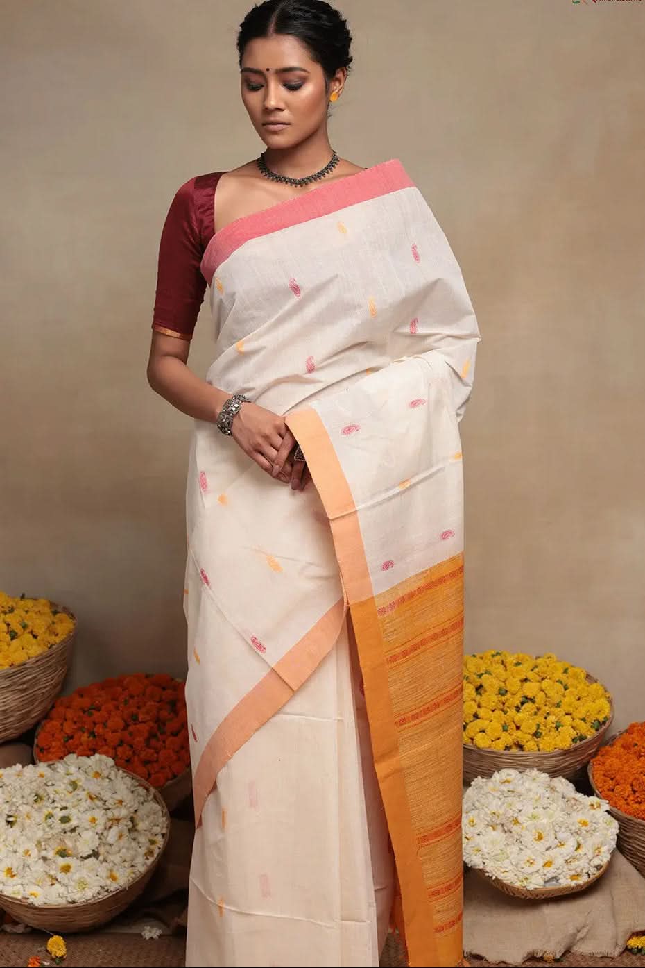 White Handloom Cotton Saree | SHOBITAM