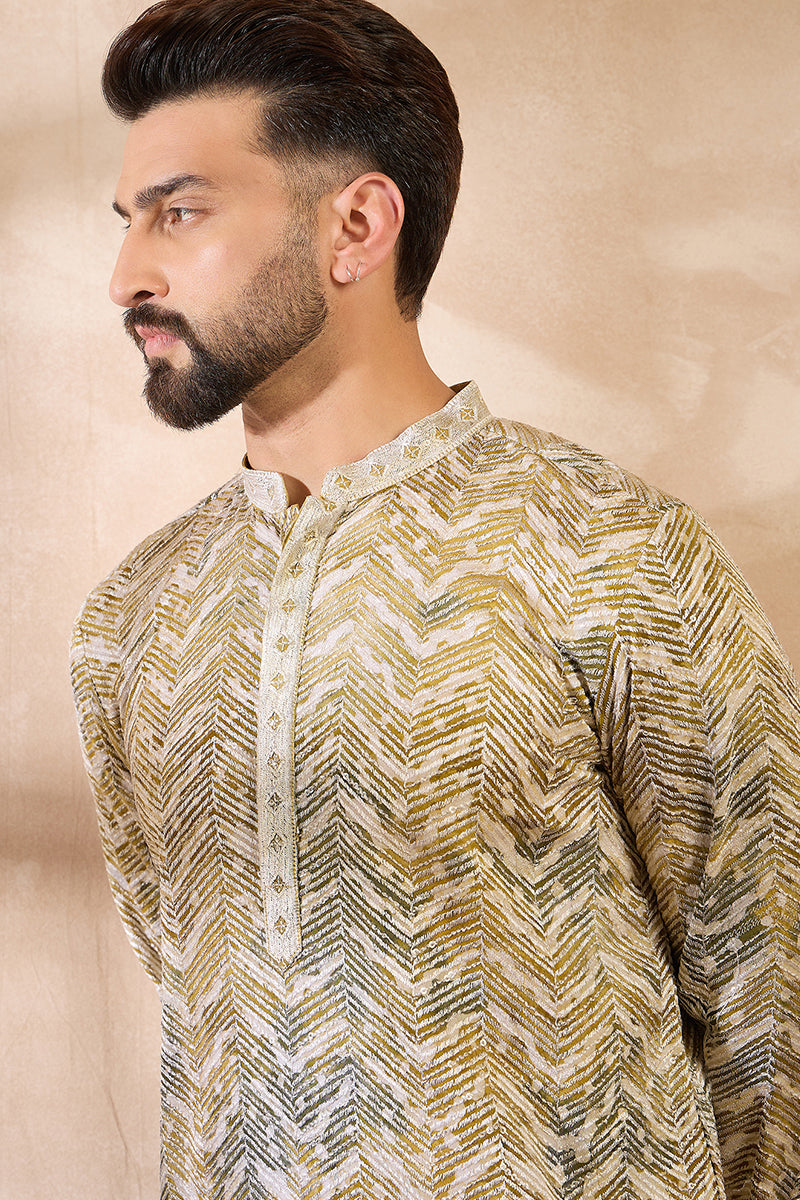 Green Silk Blend Solid Embroidered Straight Kurta | SHOBITAM