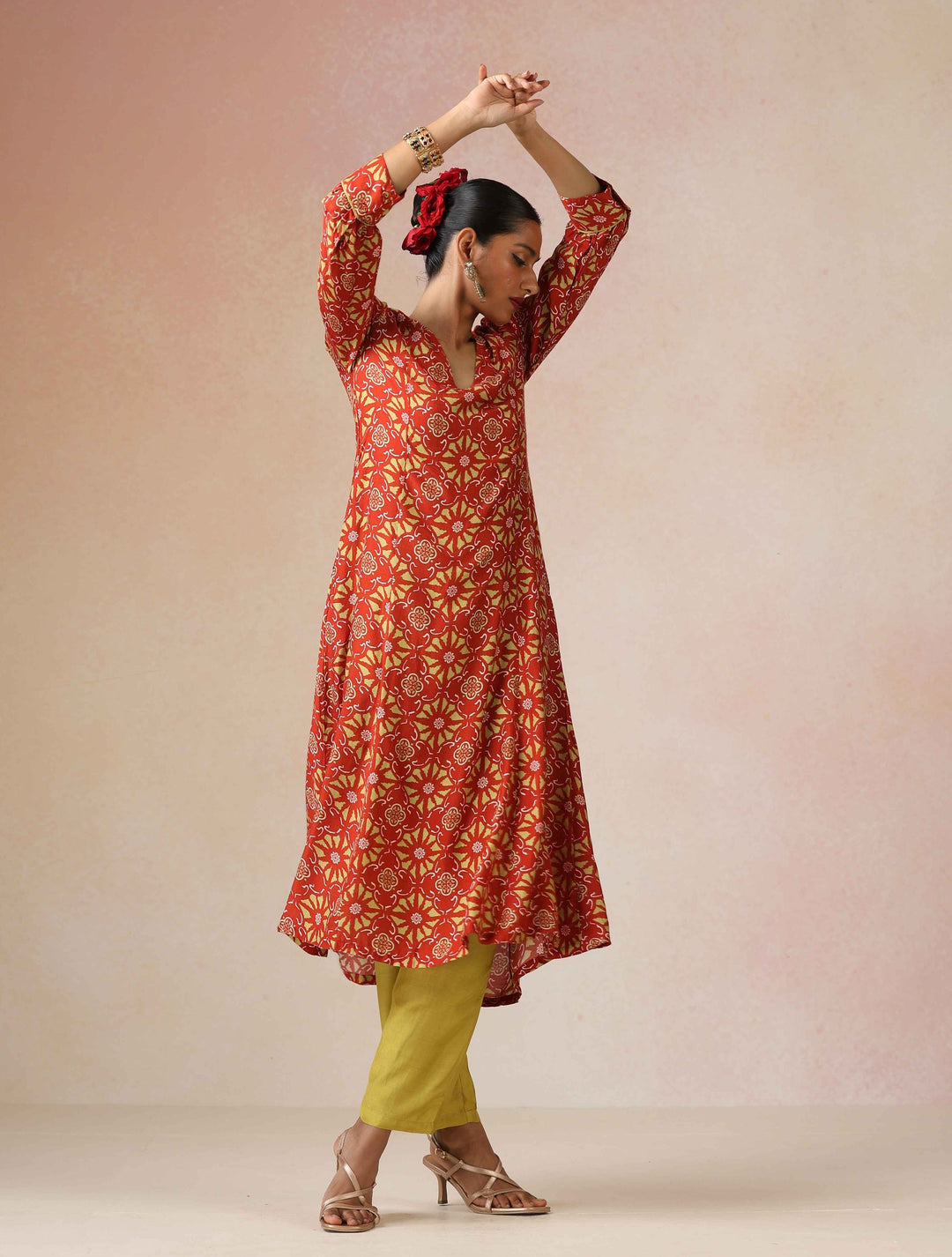 Red Light Green Print Vicose A-line Glass Neck Kurta Set | SHOBITAM