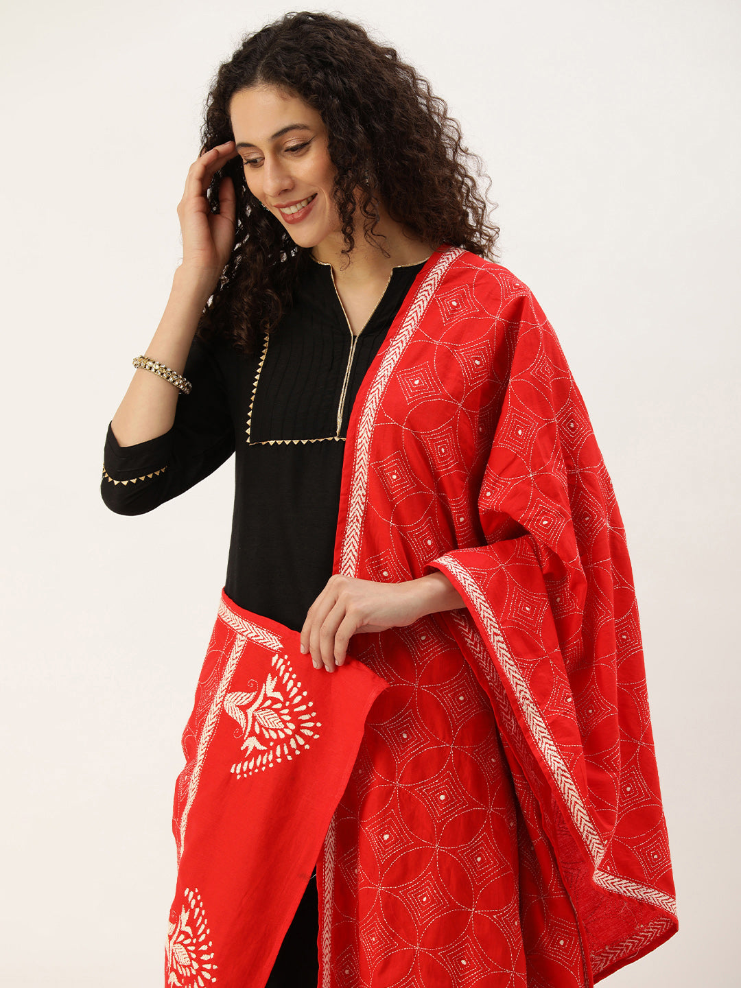 Red Cream Kantha Cotton Dupatta | SHOBITAM