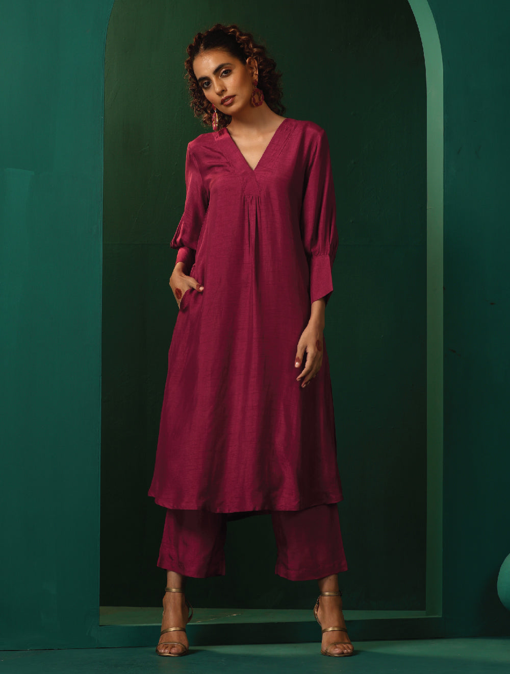 Maroon Silk Puff Sleeve Kurta Pant Set | SHOBITAM
