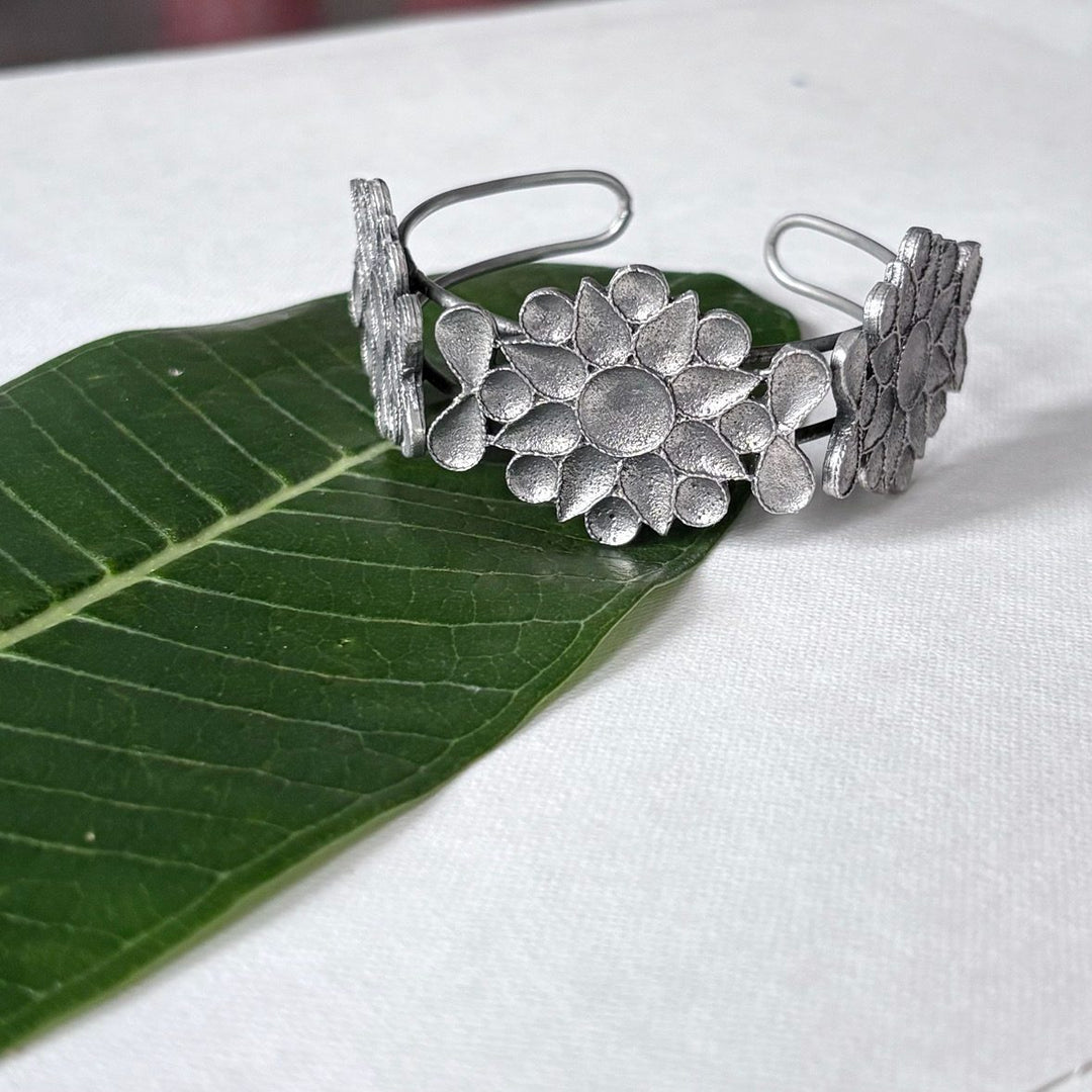 Anvaya Cuff | SHOBITAM