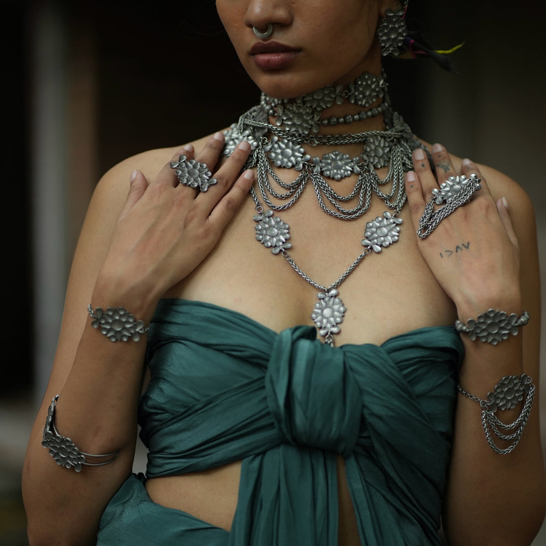 Anvaya Chain Ring  | SHOBITAM
