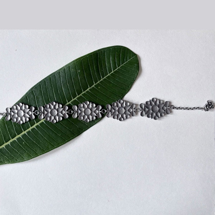 Anvaya Choker Necklace | SHOBITAM