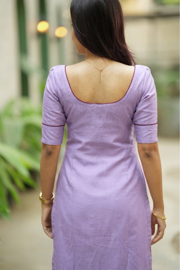 Raha Lilac Kurti Set (Set of 2) | SHOBITAM
