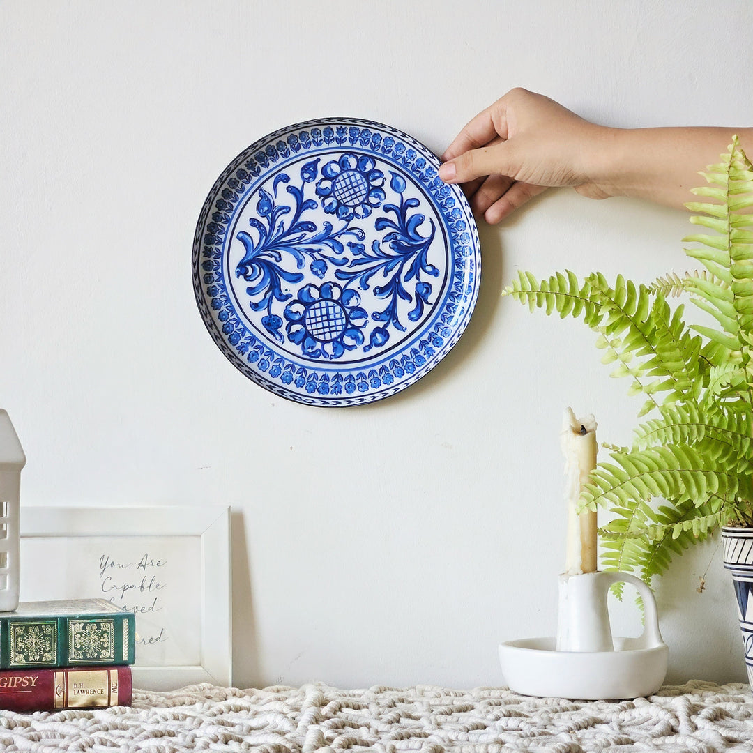Holland Single Wall Plate with wooden stand