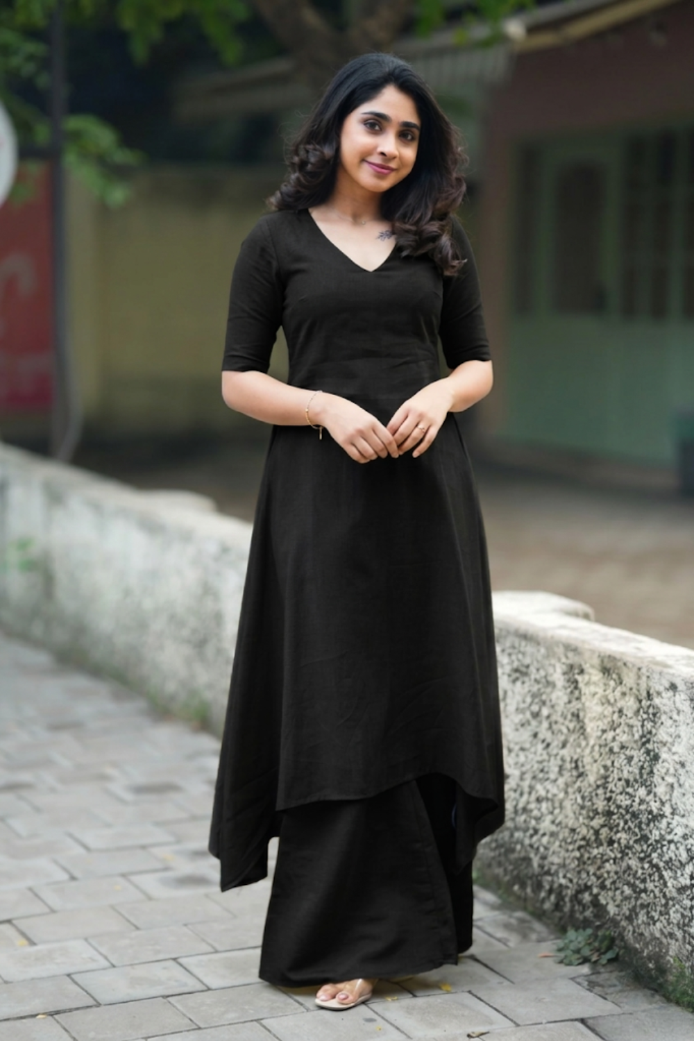 Nandhitha Black Kurta Set ( Set of 2) | SHOBITAM
