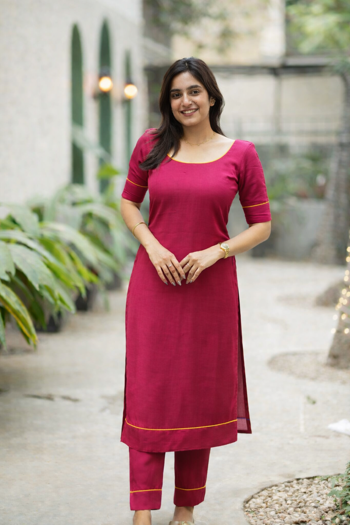 Raha Rose Pink Kurti Set (Set of 2) | SHOBITAM
