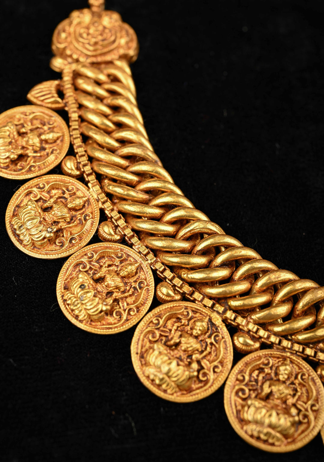 92.5 Silver 24 Karat Gold Plated Ayanthikha Short Necklace