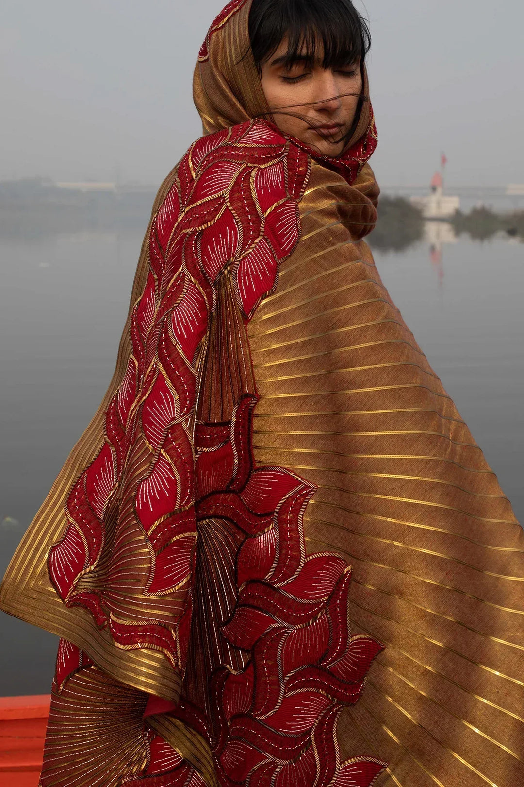 Stunning Handwoven Pashmina Zari Reversible Embroidered Shawl for Men & Women - MILAN