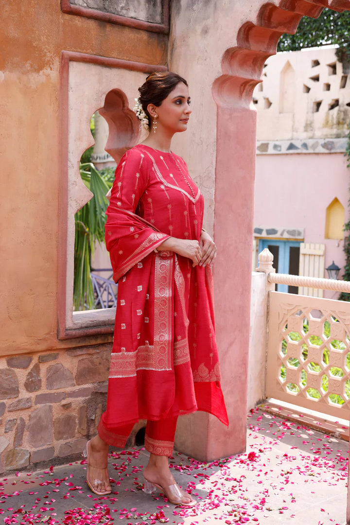 Red Pure Silk Banarasi Kurta Set With Dupatta | SHOBITAM
