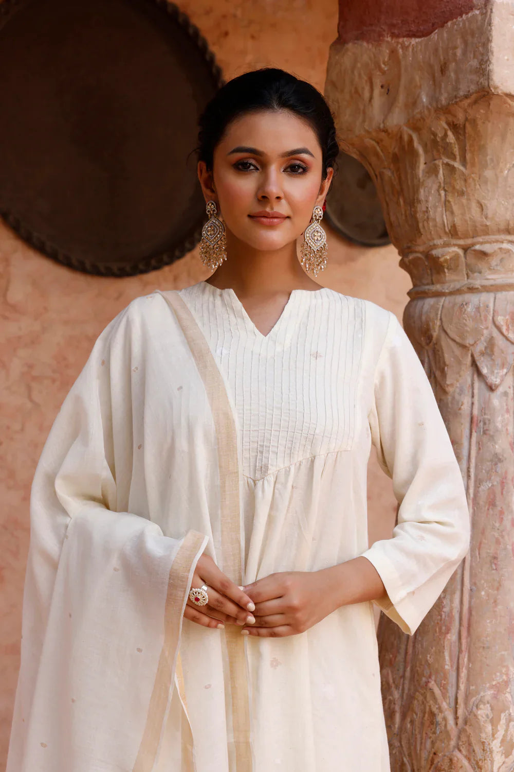 Handloom Off White Zari Jamdani Kurta Set With Dupatta | SHOBITAM