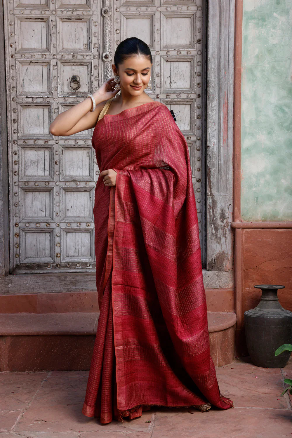 Handloom Maroon Gold Zari Checks Pure Silk Saree | SILK MARK CERTIFIED | SHOBITAM