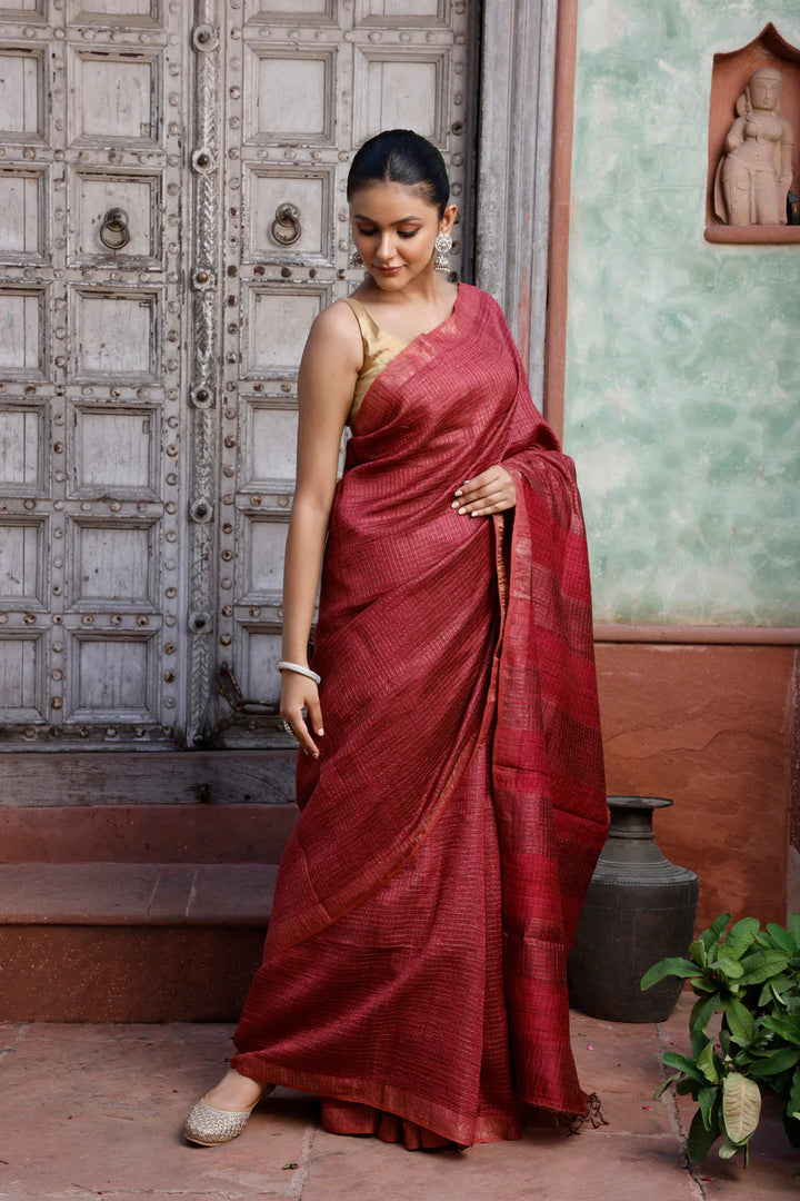 Handloom Maroon Gold Zari Checks Pure Silk Saree | SILK MARK CERTIFIED | SHOBITAM
