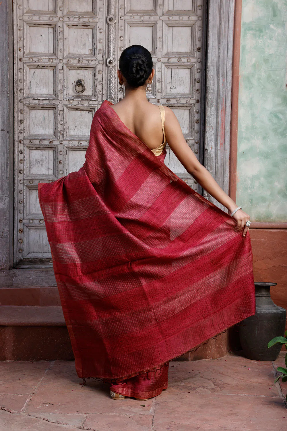 Handloom Maroon Gold Zari Checks Pure Silk Saree | SILK MARK CERTIFIED | SHOBITAM