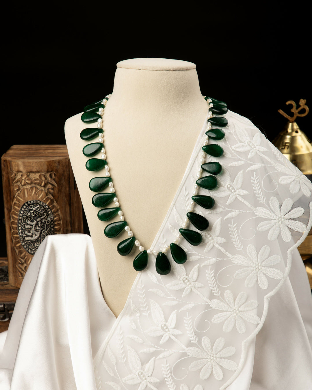 Shweta Hari – Green Onyx Pearl Mala | SHOBITAM