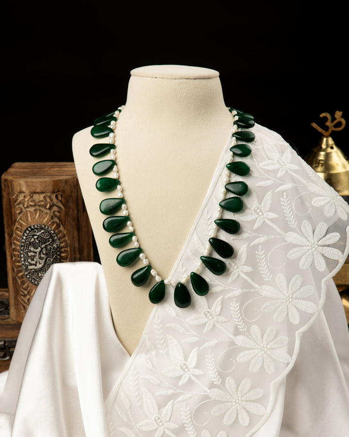 Shweta Hari – Green Onyx Pearl Mala | SHOBITAM