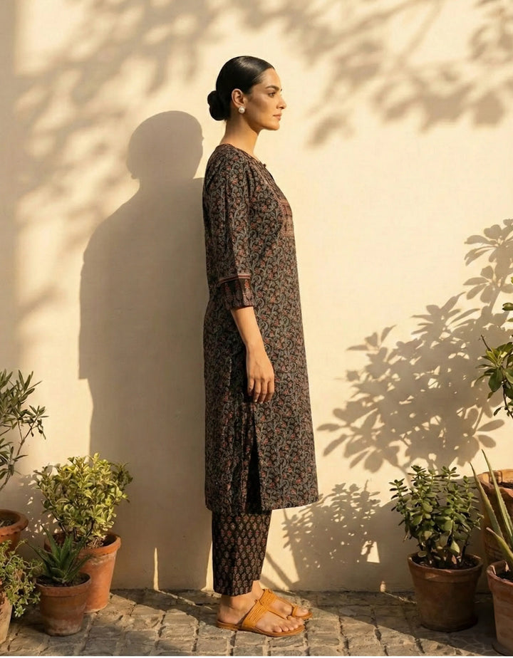 Black Floral Print Straight Kurta Pant Dupatta Set | SHOBITAM