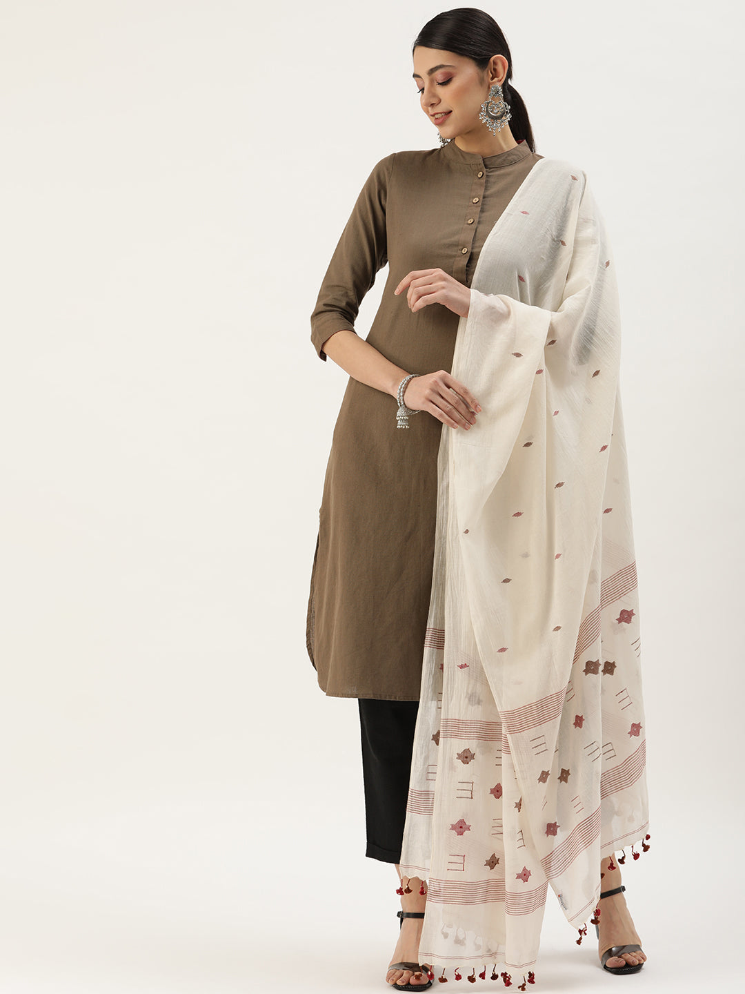 Handcrafted Jamdani Cotton Dupatta with tassels- NEW! | SHOBITAM