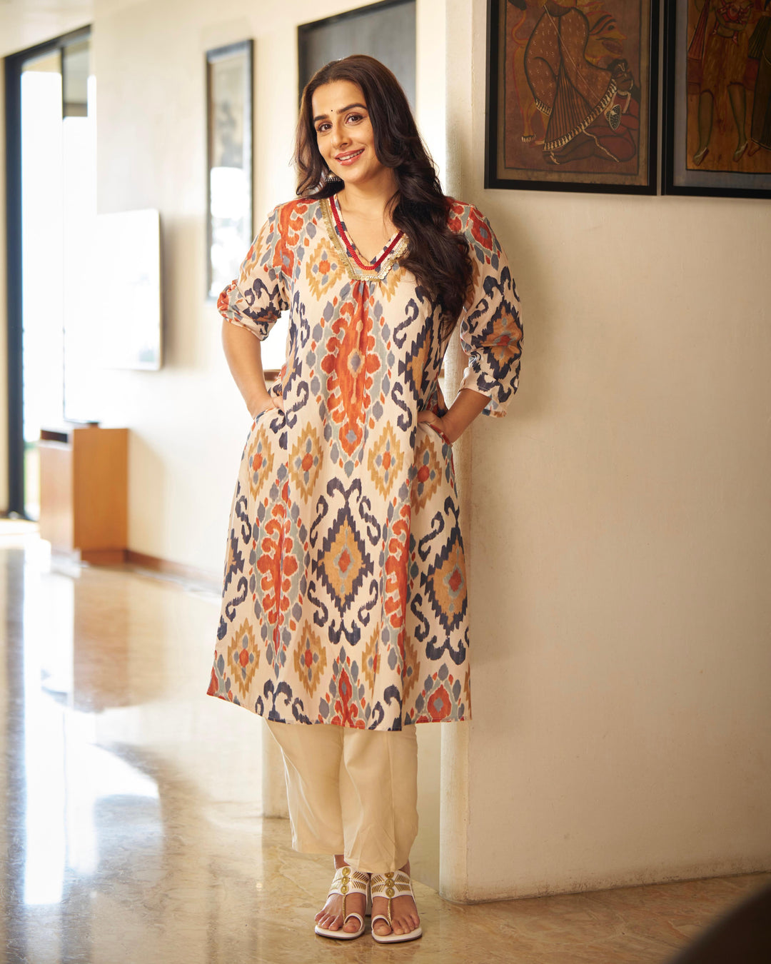 Off White Ikat Print Kurta Set  | SHOBITAM