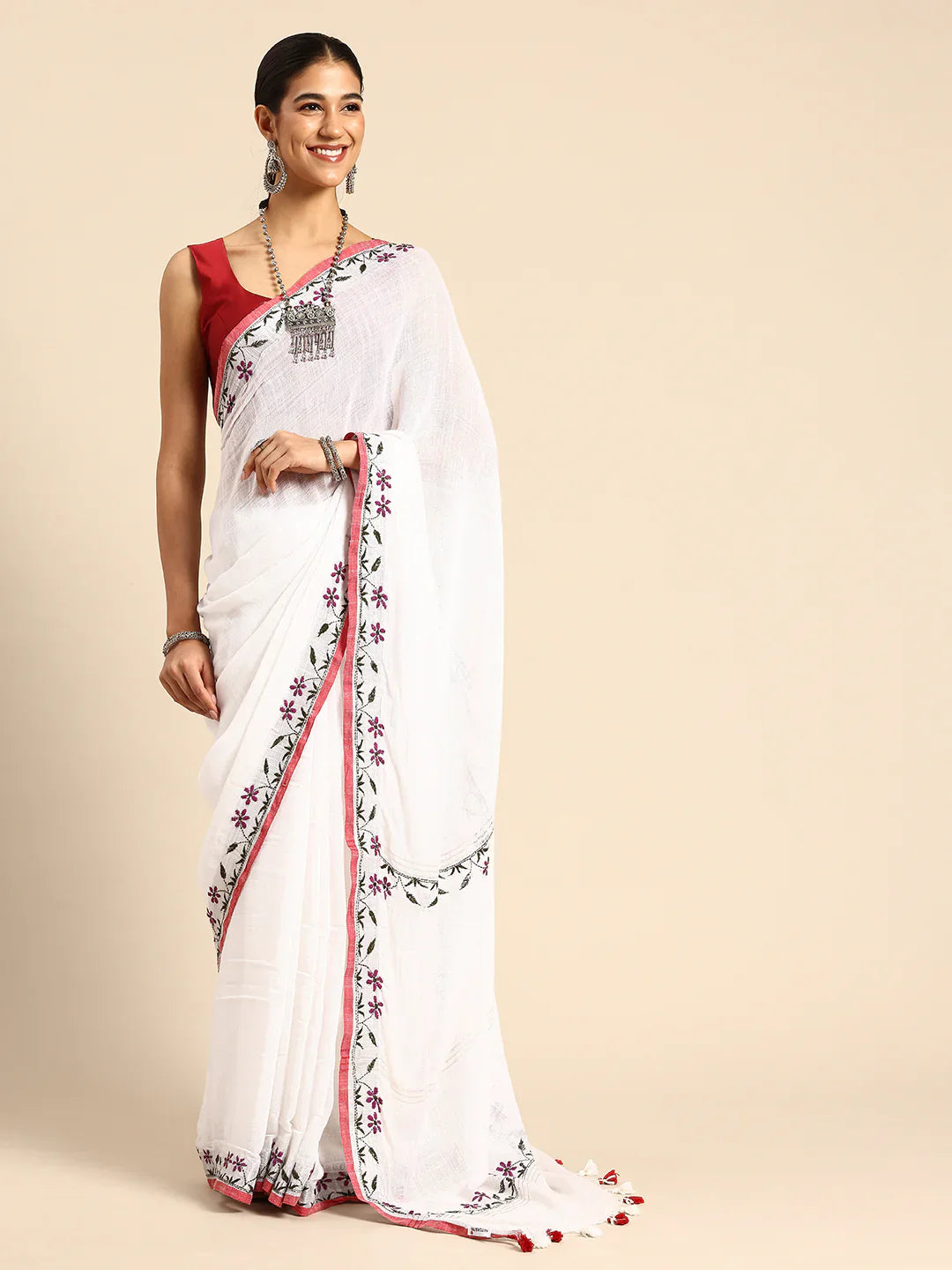 White Linen Kantha Saree with Minimal Border and Blouse piece