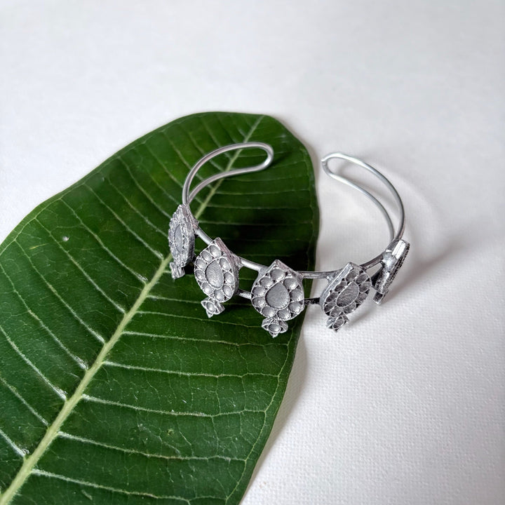 Latika Cuff | SHOBITAM