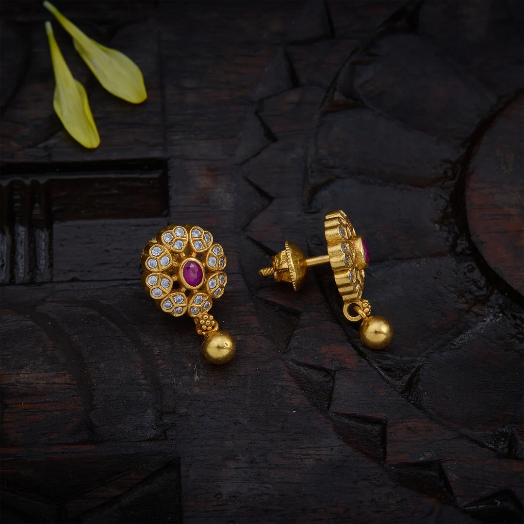 Pure 92.5 Surkh Phool Studs