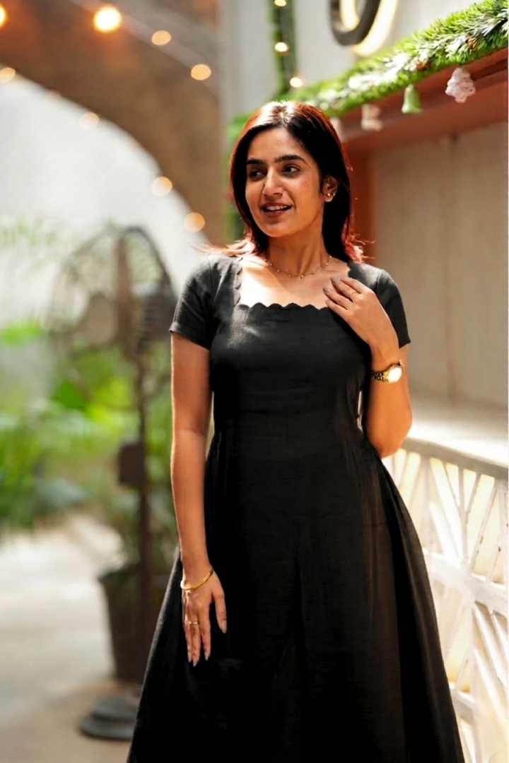 Aarna Black Kurta Set (Set of 2) | SHOBITAM