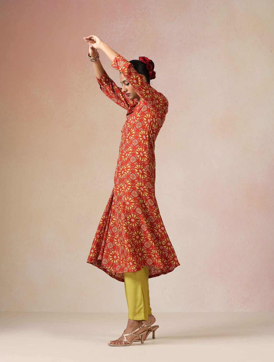 Red Light Green Print Vicose A-line Glass Neck Kurta Set | SHOBITAM