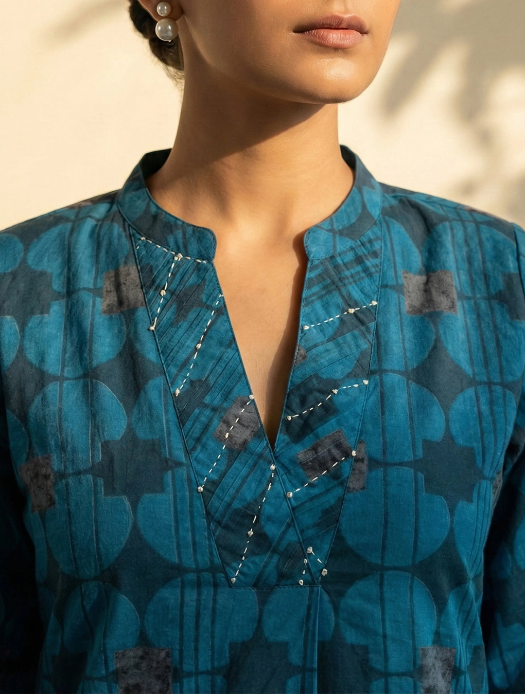 Blue Geometric Print Kurta Pant Set | SHOBITAM