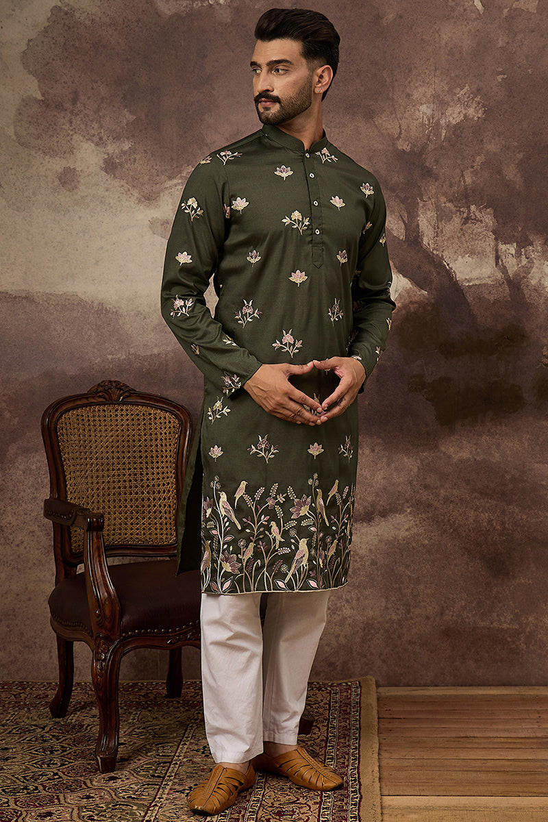 Green Silk Blend Solid Embroidered Straight Kurta | SHOBITAM