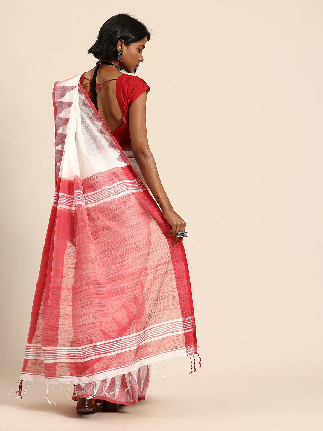 White-Red Silk Cotton Saree with Temple Border and Blouse piece